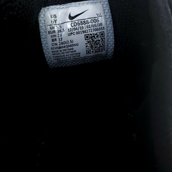 Nike React Vision Big Kids Youth 6Y Running Shoes CD6888-006 Black White Low - Picture 4 of 11